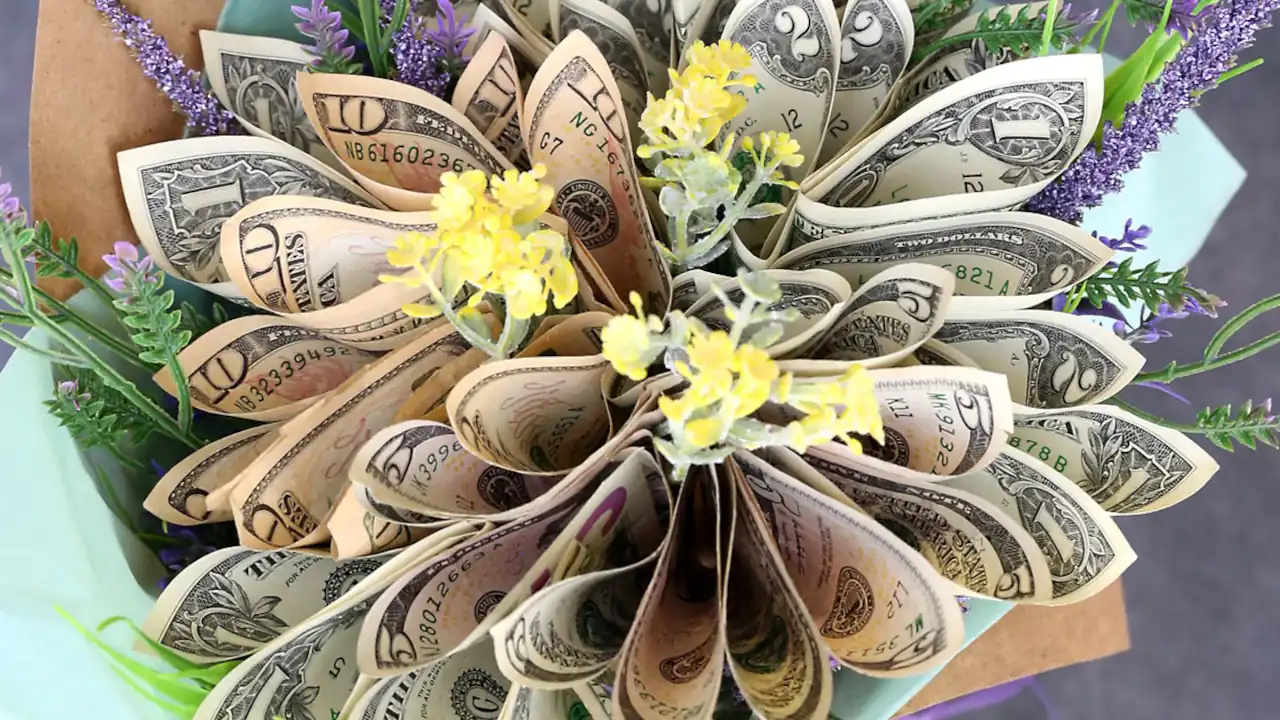 Men Celebrate As Botswana Joins Kenya In Banning Cash Bouquets Ahead Of Valentine’s Day 2026