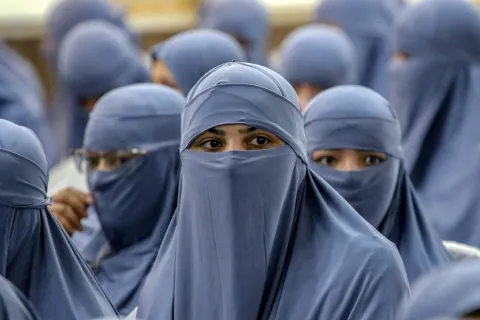 Taliban Declares Men Can Beat Their Wives – As Long As They Don’t Break Bones – And Jails Any Woman Who Flees  