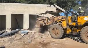 Ngadziore's illegal structure demolished