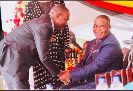 Chiwenga and Chamisa camps should unite their fire on Mnangagwa, not each other